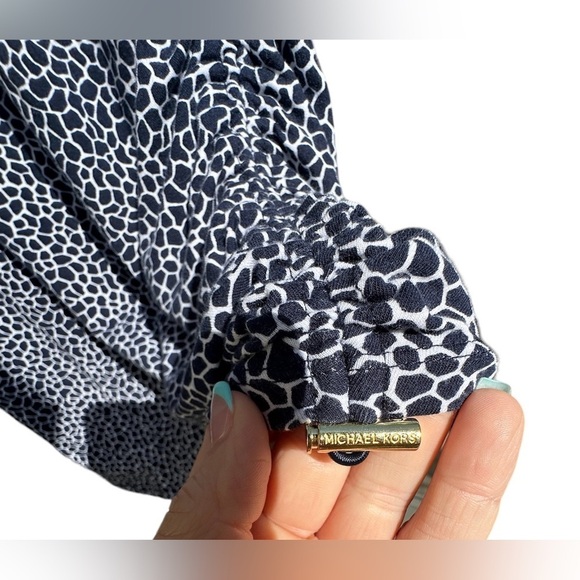 Michael Kors Blue Short Sleeve Side Ruched Bodycon Dress Size M NWT - Picture 3 of 6